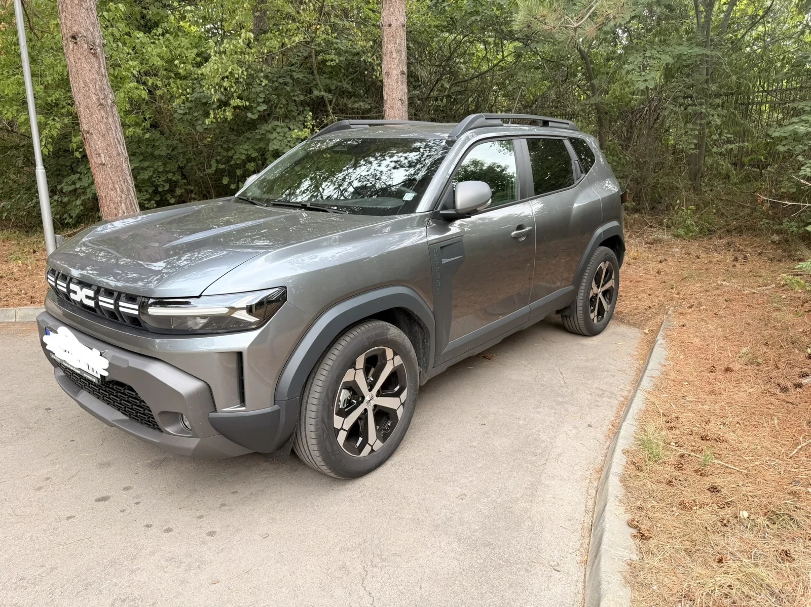 Dacia Duster, снимка 2 - Автомобили и джипове - 55998623