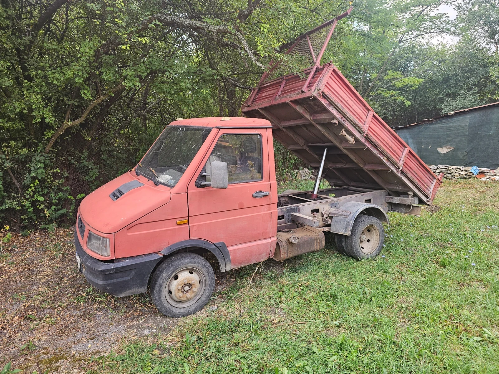 Iveco 35-8 3стр. самосвал