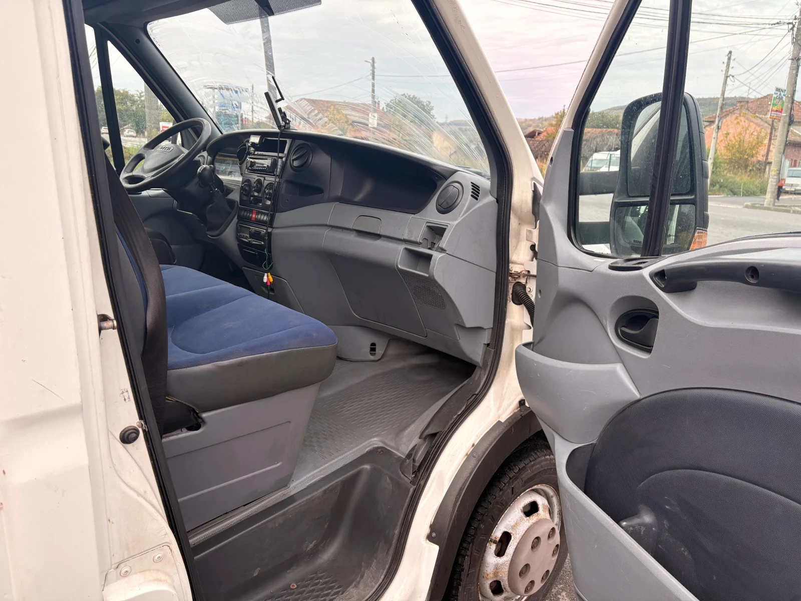 Iveco Daily 40C15, снимка 10 - Бусове и автобуси - 56521139