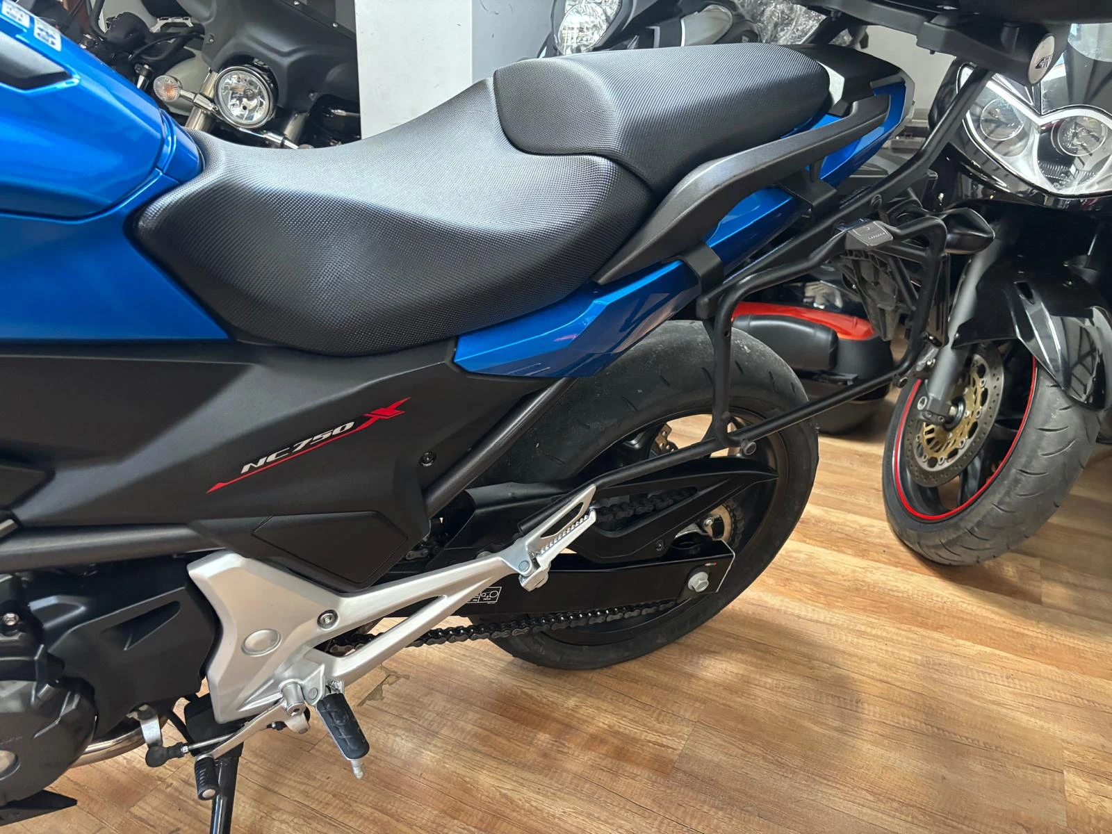 Honda Nc 750x ABS TRC LED - изображение 4