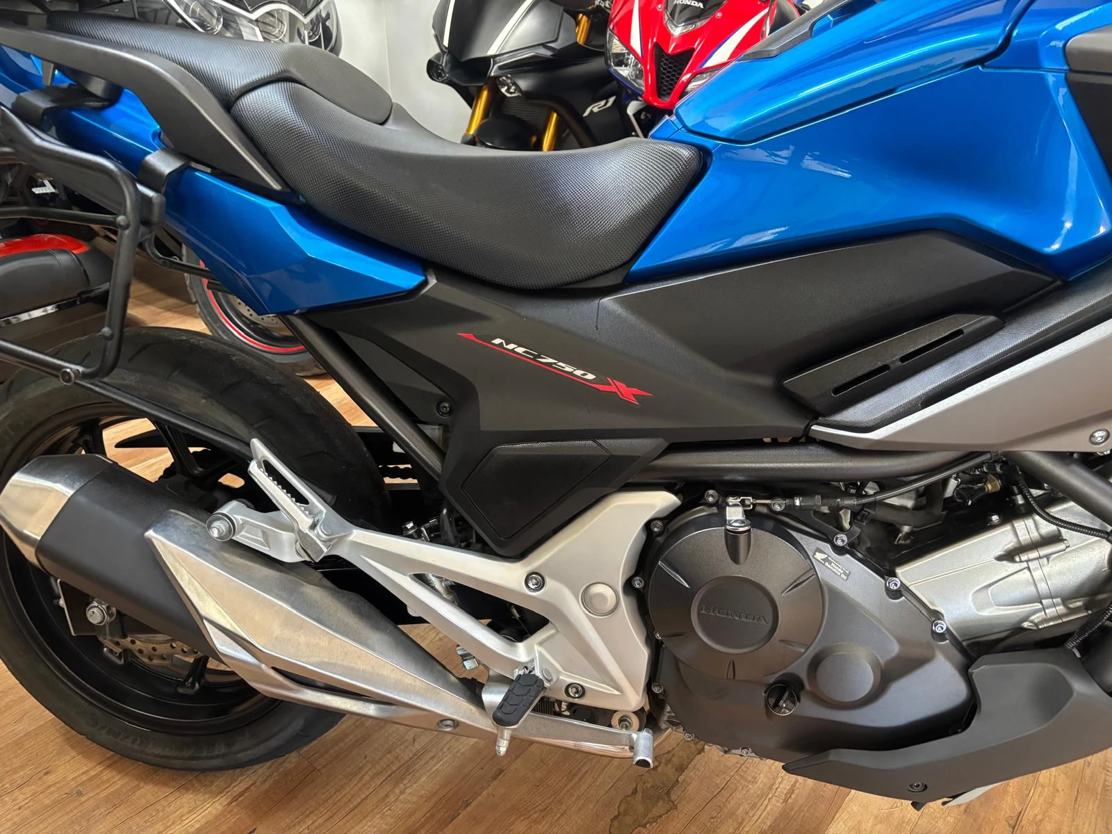 Honda Nc 750x ABS TRC LED - изображение 8