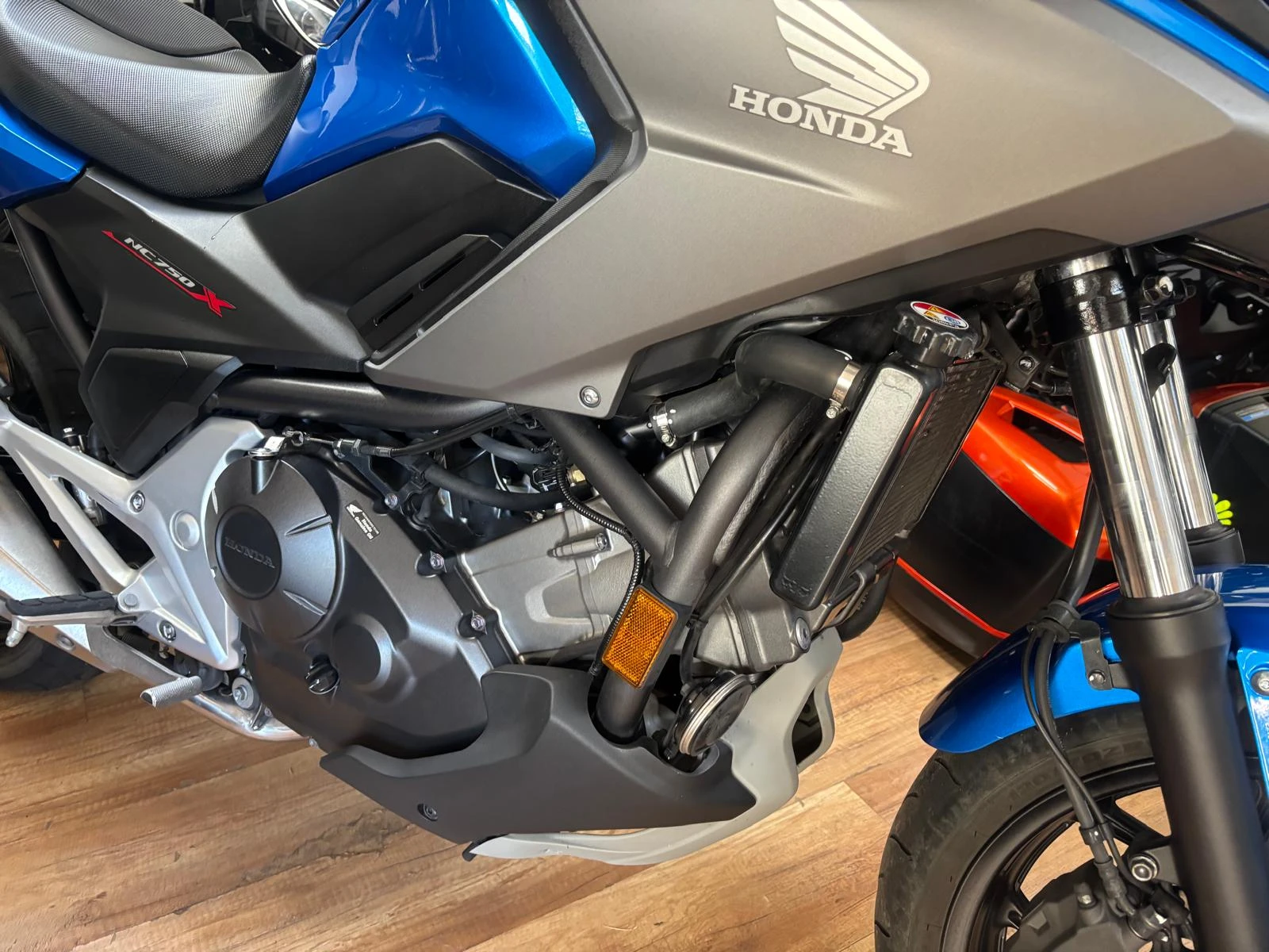 Honda Nc 750x ABS TRC LED - изображение 7