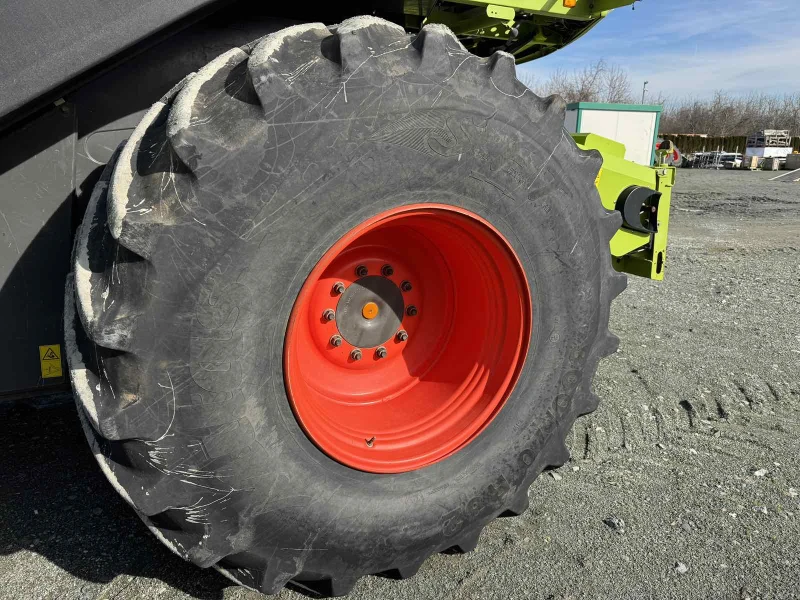 Комбайн Claas Lexion 650, снимка 8 - Селскостопанска техника - 53559751