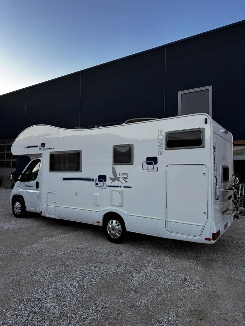 Кемпер Rimor Seal 9, снимка 6 - Каравани и кемпери - 52909637