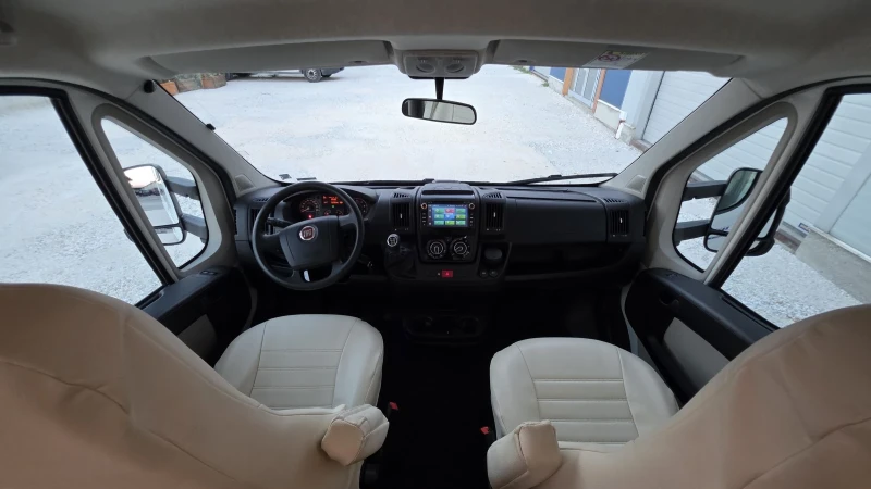 Кемпер Rimor Seal 9, снимка 17 - Каравани и кемпери - 52909637