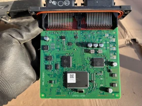 L ZJ38 100140-9894 Компютър двигател 279721-3730 Mazda 2 Denso 1,3 1,4 (2007-2014) / LZJ381001409894, снимка 1