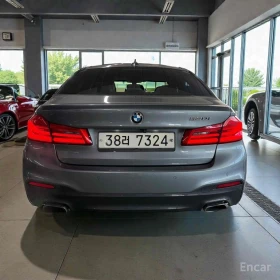 BMW 530 M* SPORT* PLUS* ПОДГРЕВ* ОБДУХВАНЕ* КАМЕРА* LANE* , снимка 8