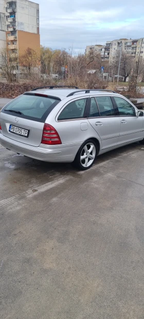 Mercedes-Benz C 220, снимка 6