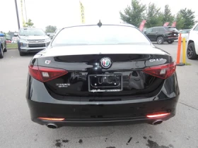 Alfa Romeo Giulia * АВТО КРЕДИТ* ЦЕНА ДО БГ * CARFAX *  - 26999 лв. / 13804.37 € - 20763068 5