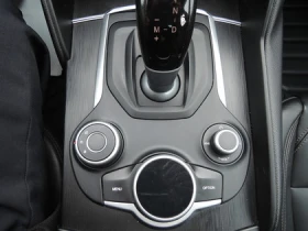 Alfa Romeo Giulia * АВТО КРЕДИТ* ЦЕНА ДО БГ * CARFAX *  - 26999 лв. / 13804.37 € - 20763068 13