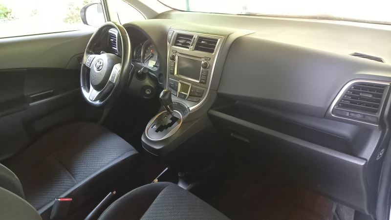 Toyota Verso S, снимка 7 - Автомобили и джипове - 47201046