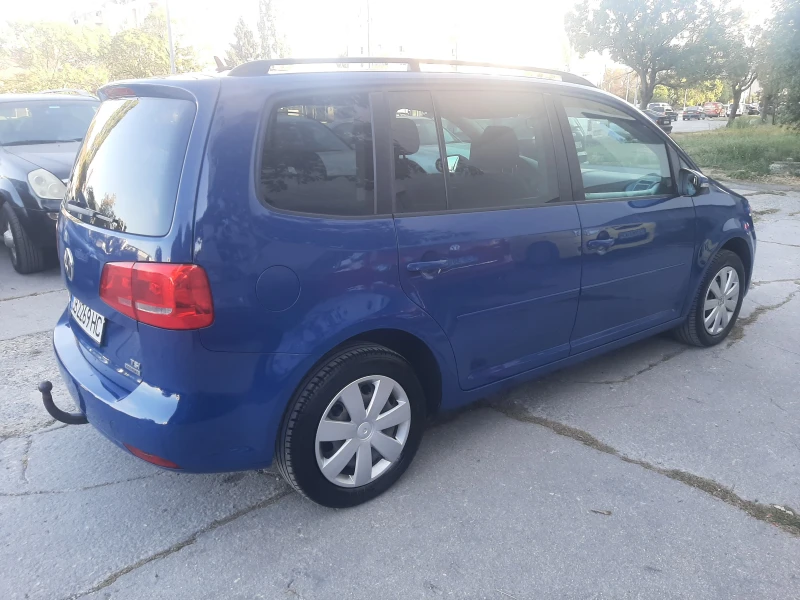 VW Touran Бензин- Автоматик, снимка 5 - Автомобили и джипове - 47300627