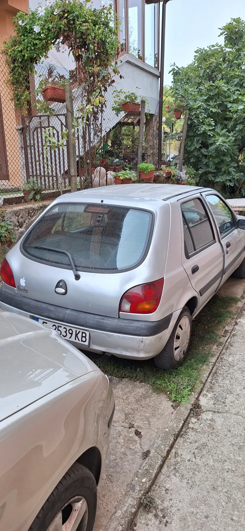 Ford Fiesta Мк4, снимка 2 - Автомобили и джипове - 48006450