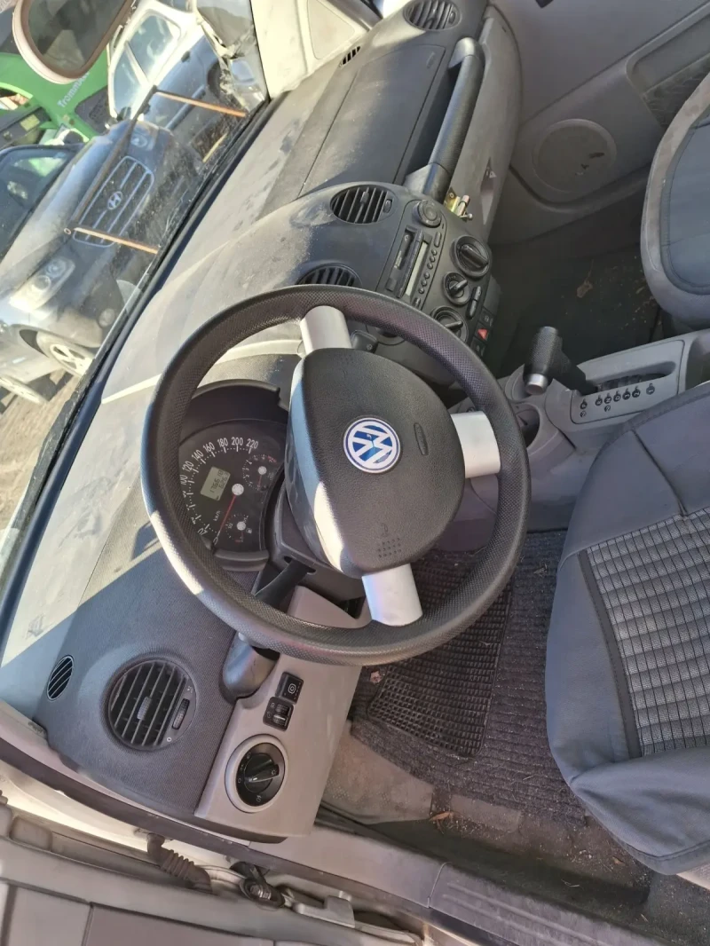 VW Beetle, снимка 3 - Автомобили и джипове - 48376096