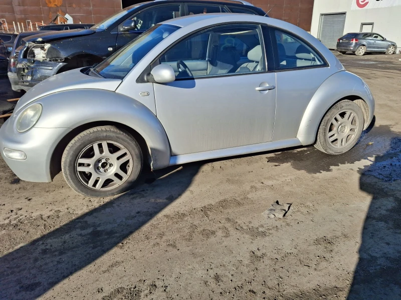 VW Beetle, снимка 2 - Автомобили и джипове - 48376096