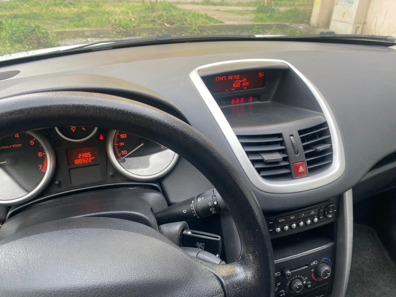 Peugeot 207, снимка 8 - Автомобили и джипове - 52677821