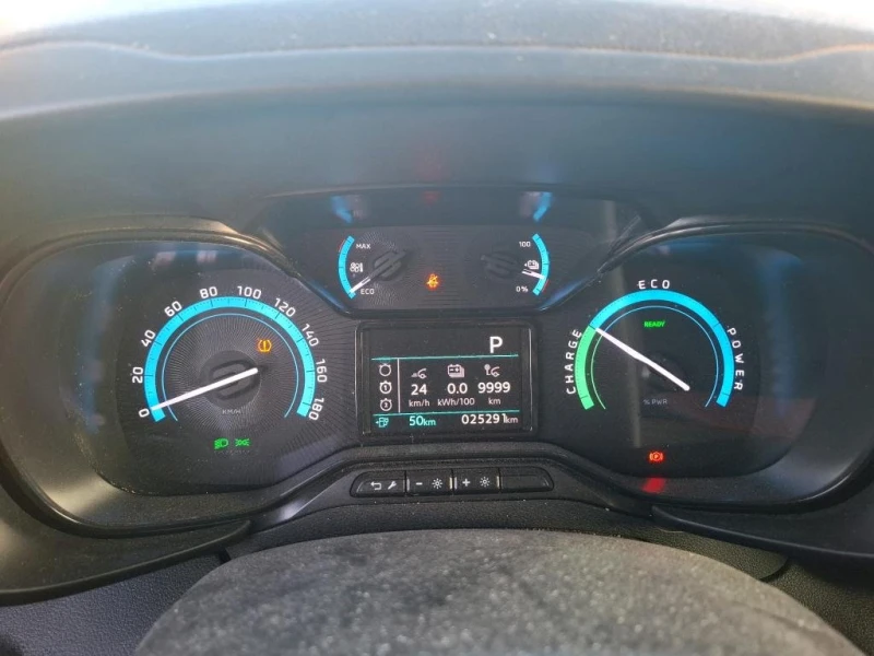 Citroen Berlingo Driver, снимка 8 - Автомобили и джипове - 52295564