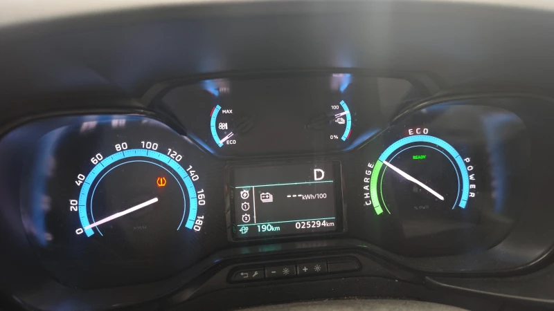 Citroen Berlingo Driver, снимка 14 - Автомобили и джипове - 52295564