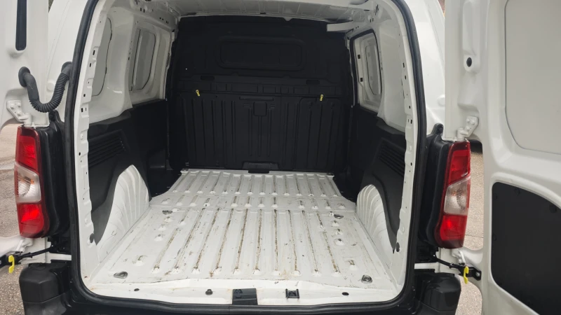 Citroen Berlingo Driver, снимка 10 - Автомобили и джипове - 52295564