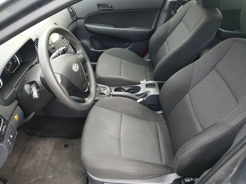 Hyundai I30 1.4i, снимка 5 - Автомобили и джипове - 52895187