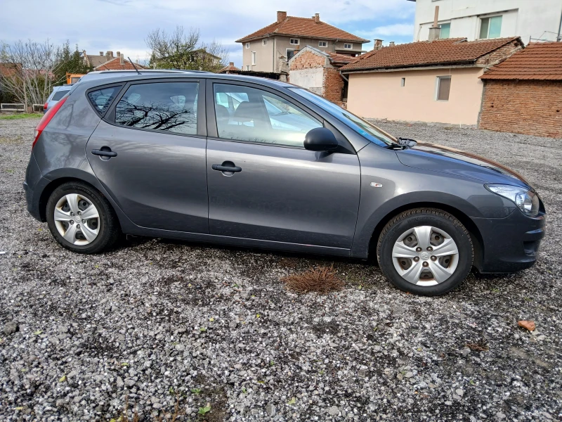 Hyundai I30 1.4i, снимка 2 - Автомобили и джипове - 52895187