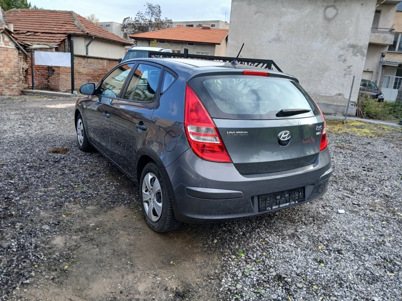 Hyundai I30 1.4i, снимка 4 - Автомобили и джипове - 52895187