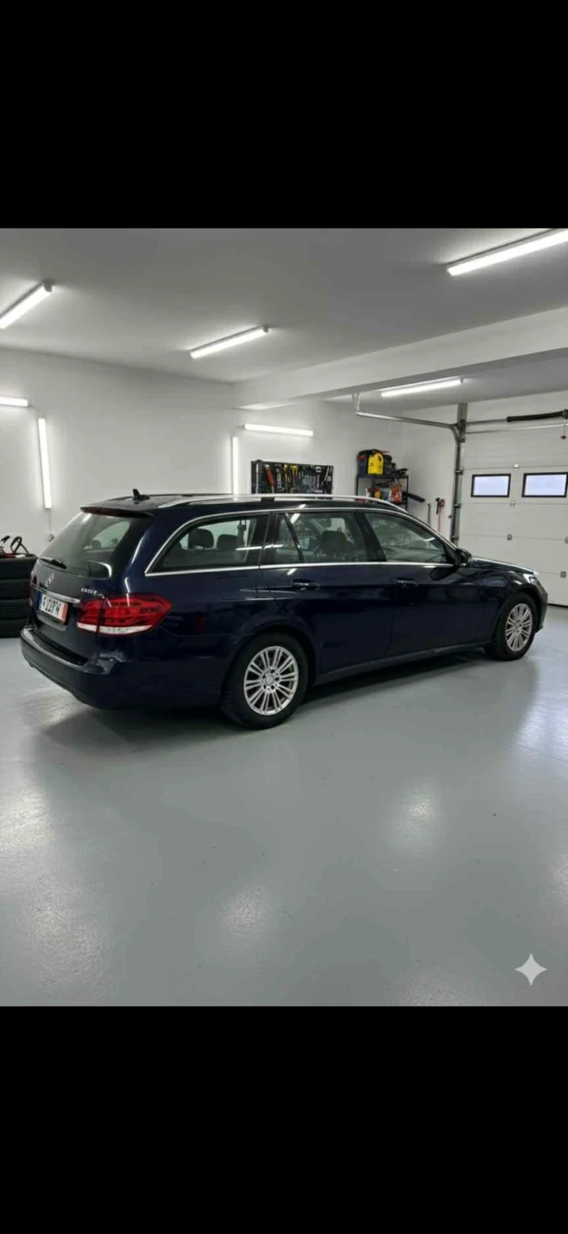 Mercedes-Benz E 220, снимка 2 - Автомобили и джипове - 53140634