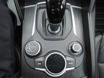 Alfa Romeo Giulia *  *    * CARFAX *  | Mobile.bg   13