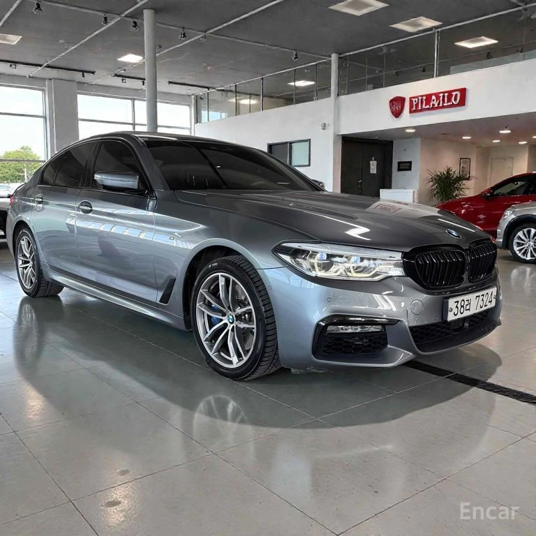 BMW 530 M* SPORT* PLUS* ПОДГРЕВ* ОБДУХВАНЕ* КАМЕРА* LANE* , снимка 3 - Автомобили и джипове - 54415877