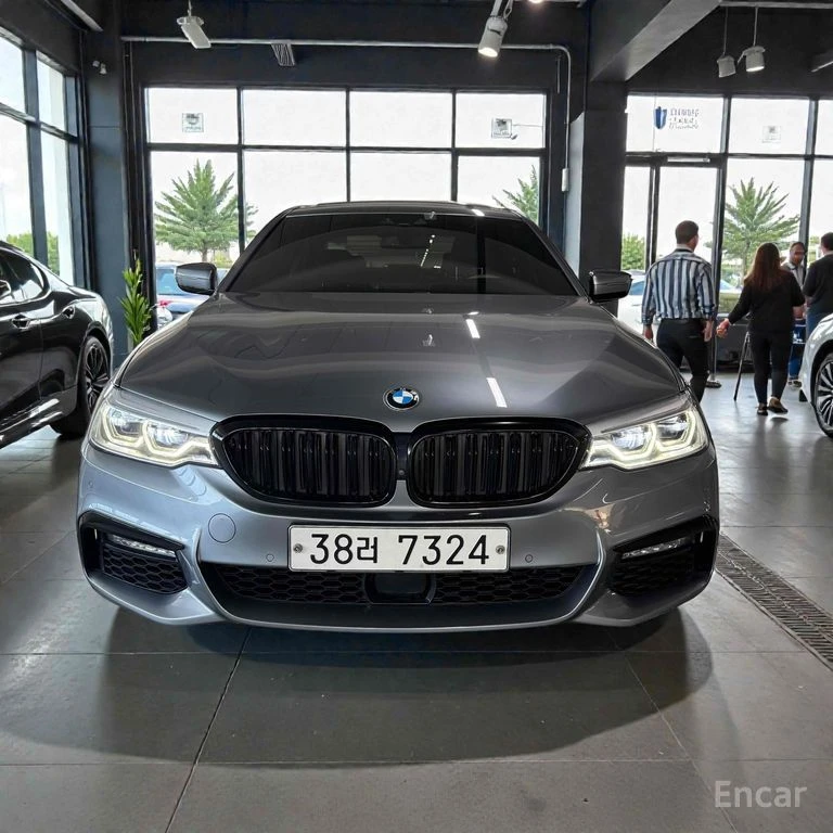 BMW 530 M* SPORT* PLUS* ПОДГРЕВ* ОБДУХВАНЕ* КАМЕРА* LANE* , снимка 7 - Автомобили и джипове - 54415877