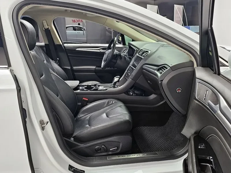 Ford Mondeo 2.0 Titanium, снимка 10 - Автомобили и джипове - 55749204