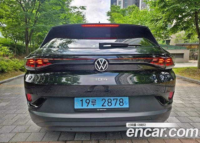 VW ID.4, снимка 6 - Автомобили и джипове - 56282152