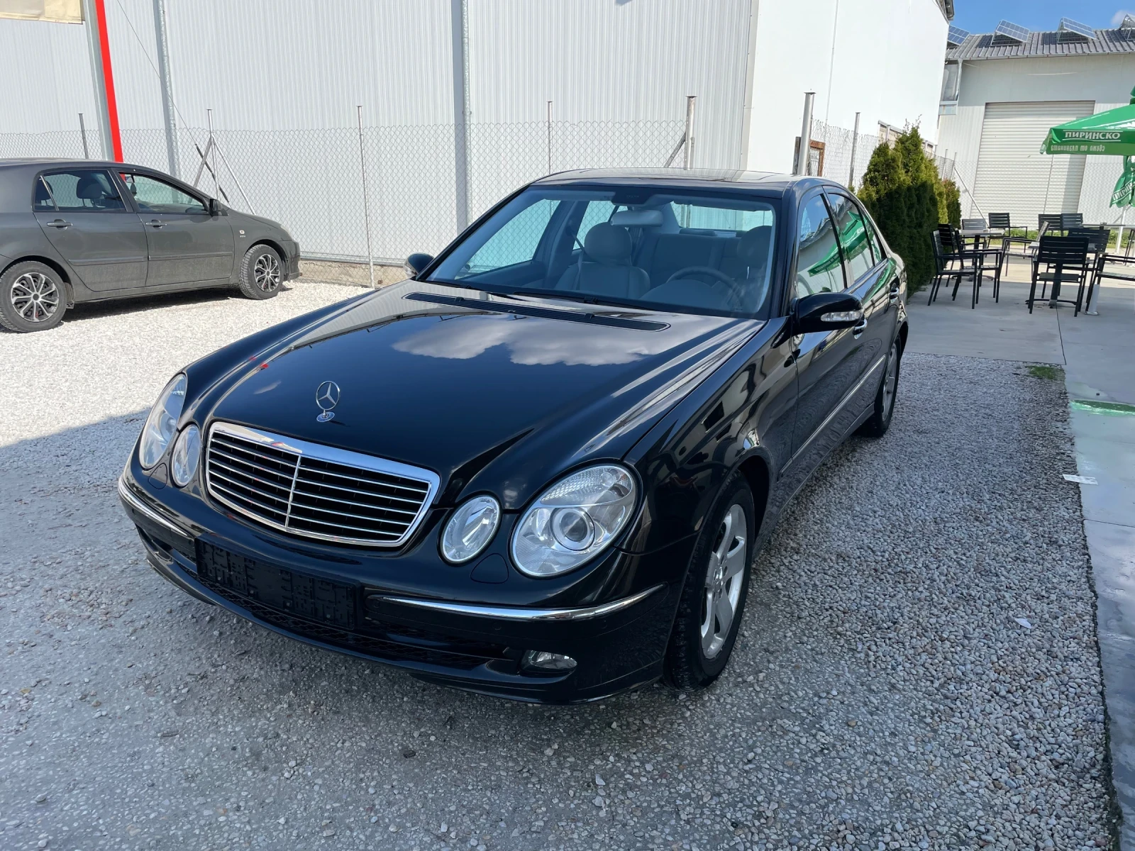 Mercedes-Benz E 350  - изображение 5