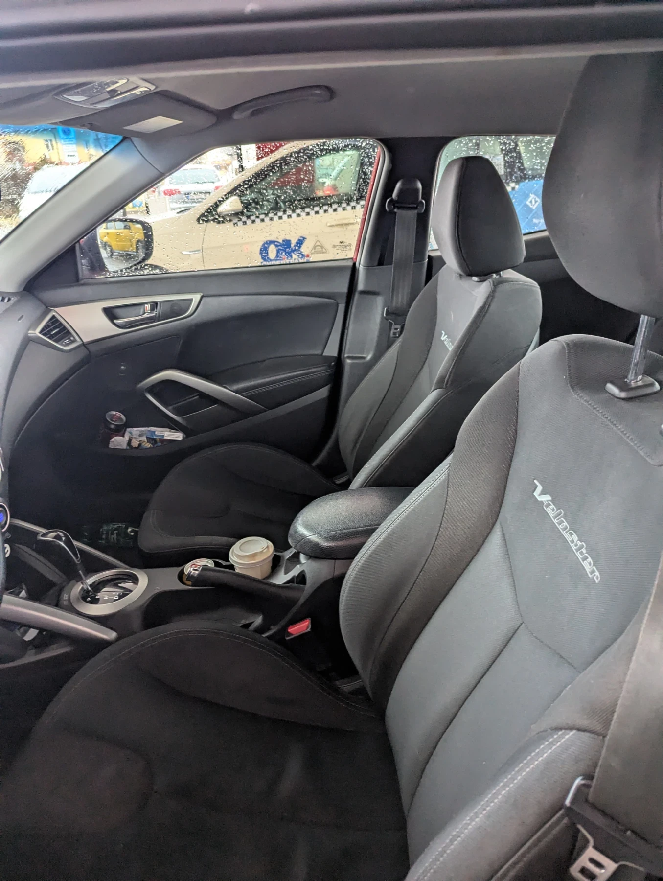 Hyundai Veloster   - изображение 9