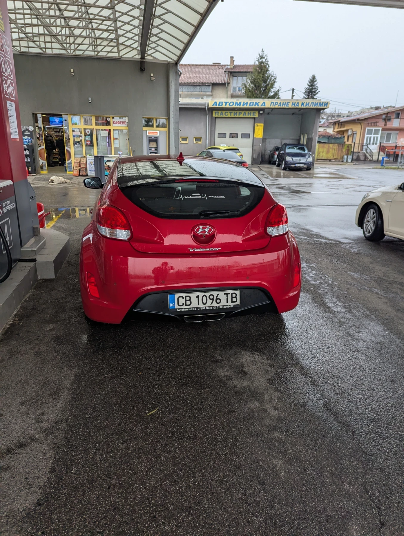 Hyundai Veloster   - изображение 3