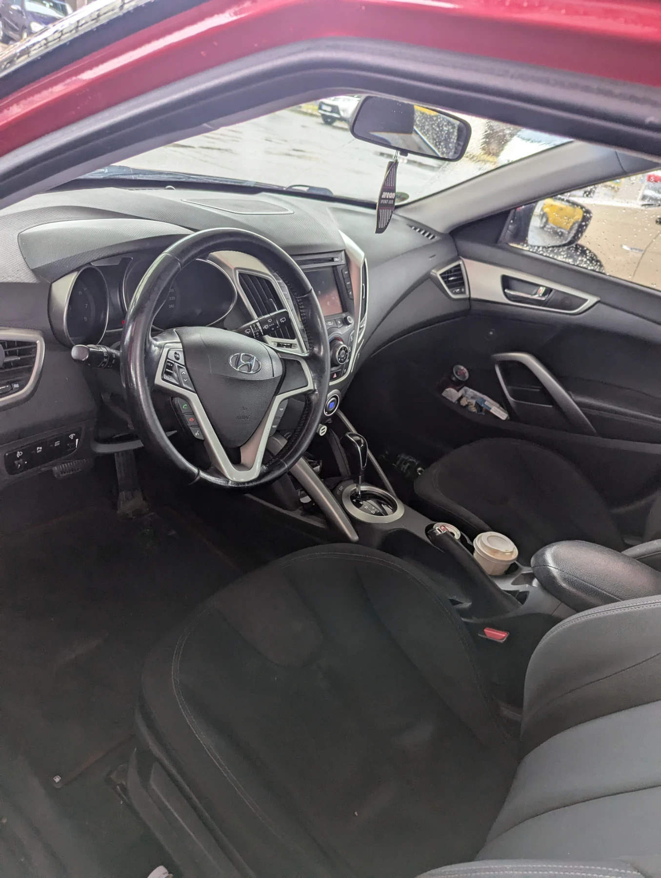 Hyundai Veloster   - изображение 8