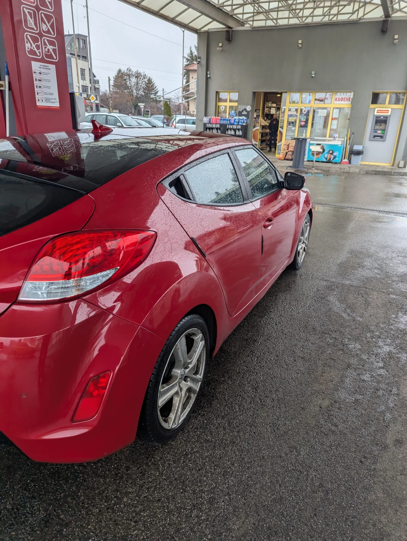 Hyundai Veloster   - изображение 4