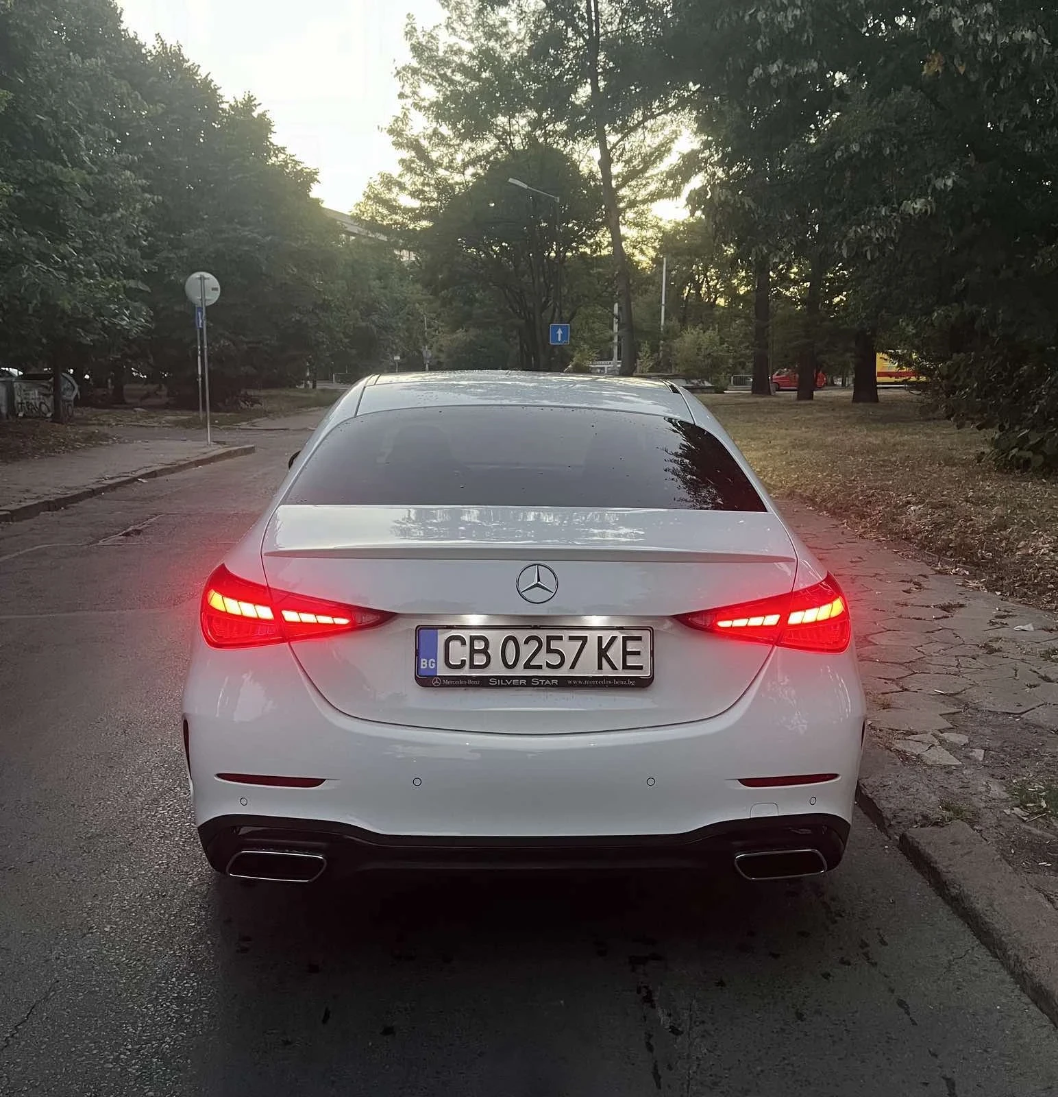 Mercedes-Benz C 300 AMG пакет, Гаранция до 04.2026г - изображение 4