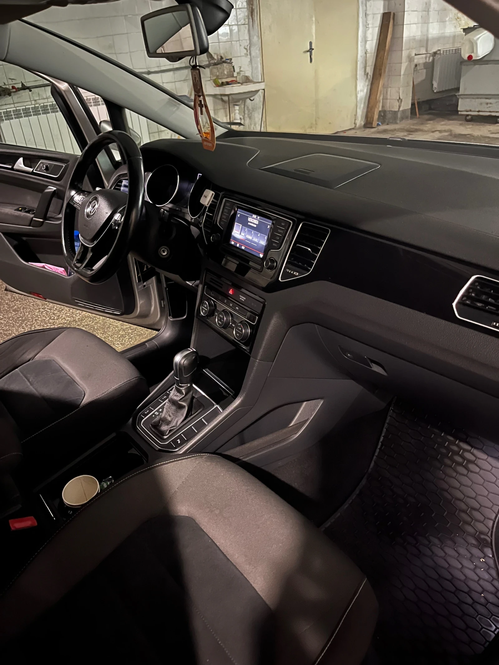 VW Golf Plus 1.6TDI - изображение 7