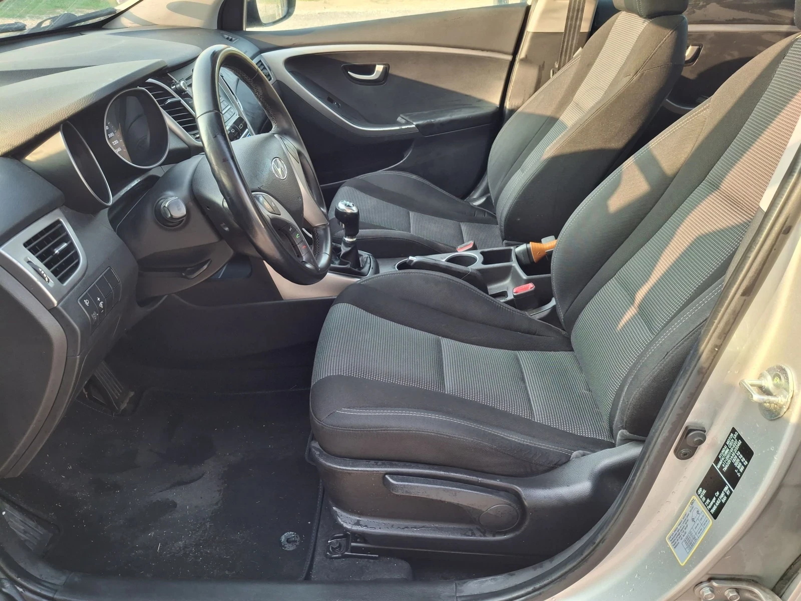Hyundai I30 1.4 , benzin  - изображение 10