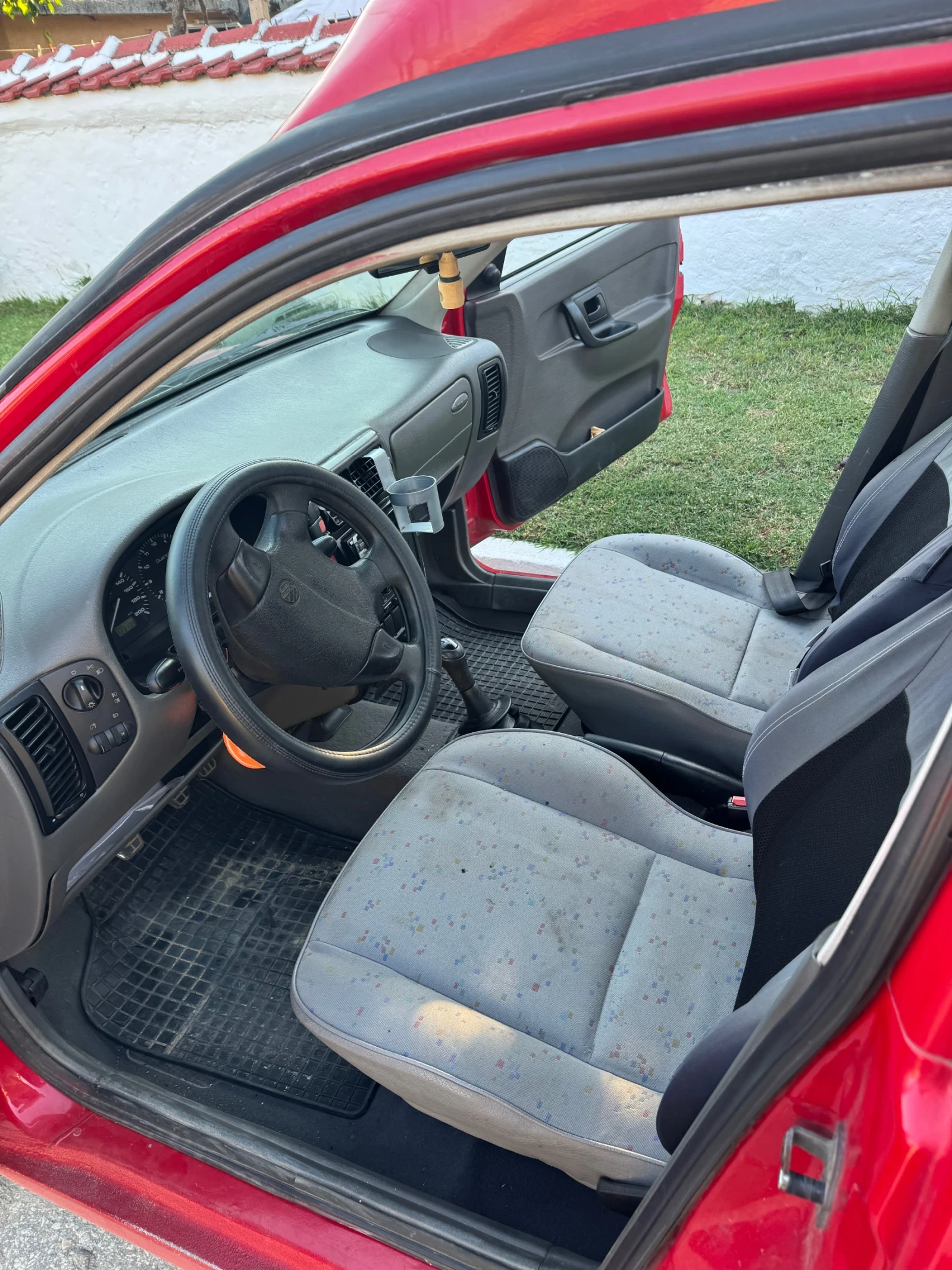 VW Caddy 1.9 - изображение 6