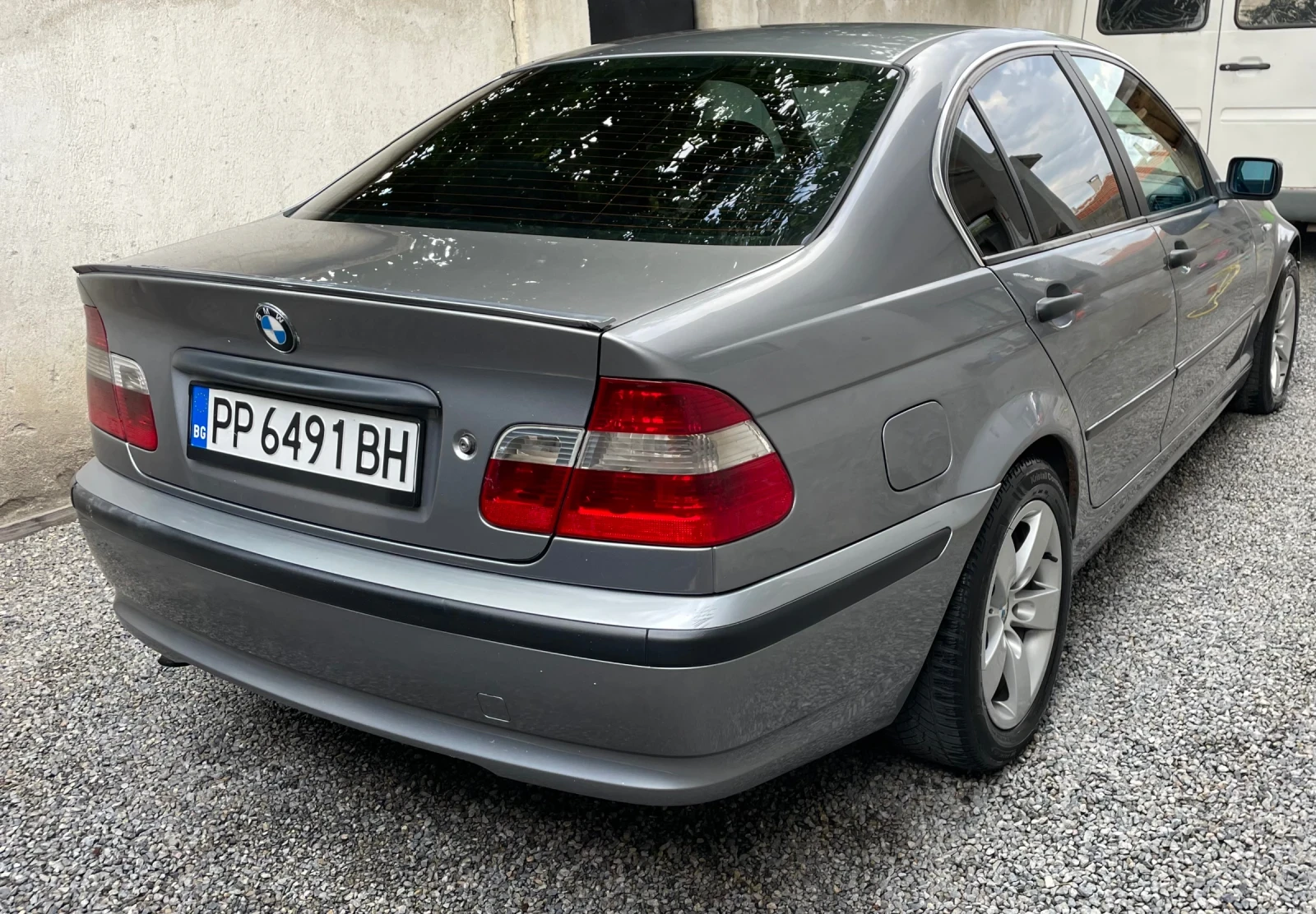 BMW 320  6 скорости - изображение 3