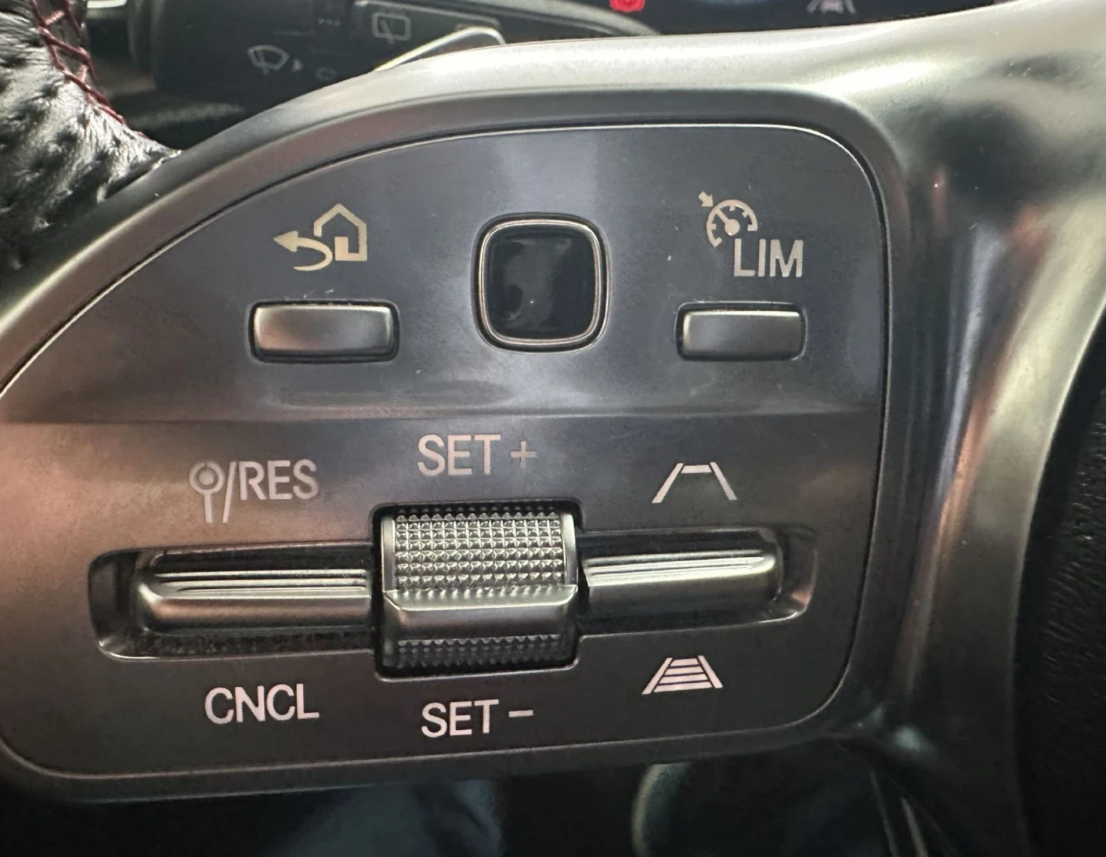 Mercedes-Benz CLA 250 e Shooting Brake.Kamera.Navi.Led.Panorama AMG - изображение 10