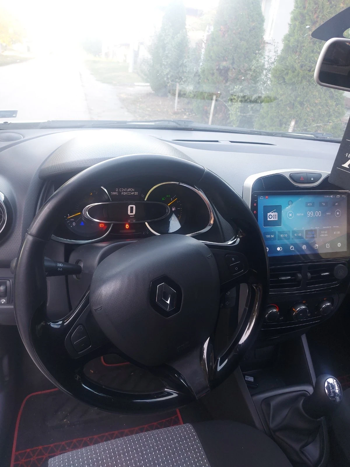 Renault Clio 1.5d | Mobile.bg — изображение 16