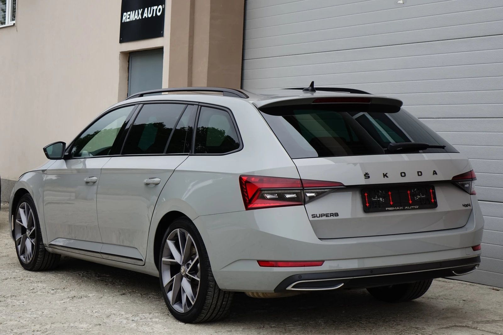 Skoda Superb SPORT LINE* 4X4* LED* CANTON*  - изображение 8