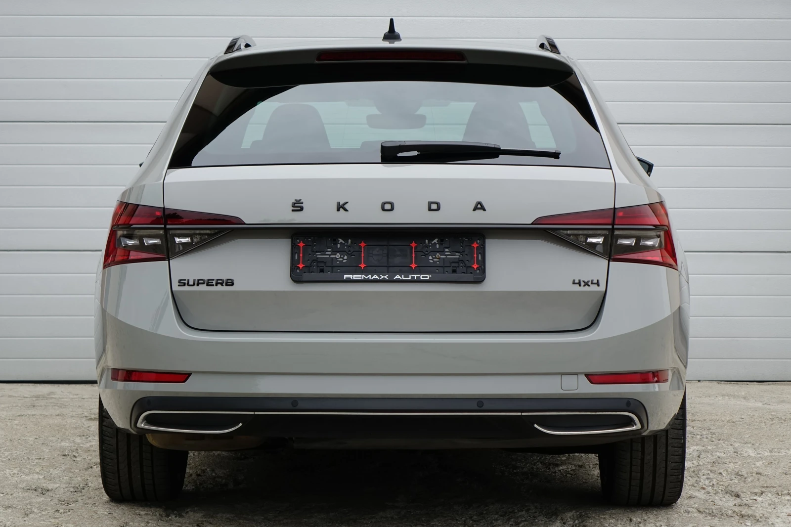 Skoda Superb SPORT LINE* 4X4* LED* CANTON*  - изображение 9