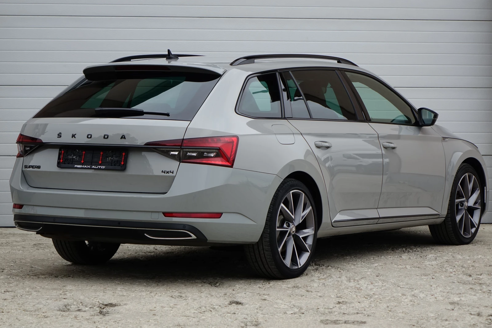 Skoda Superb SPORT LINE* 4X4* LED* CANTON*  - изображение 10