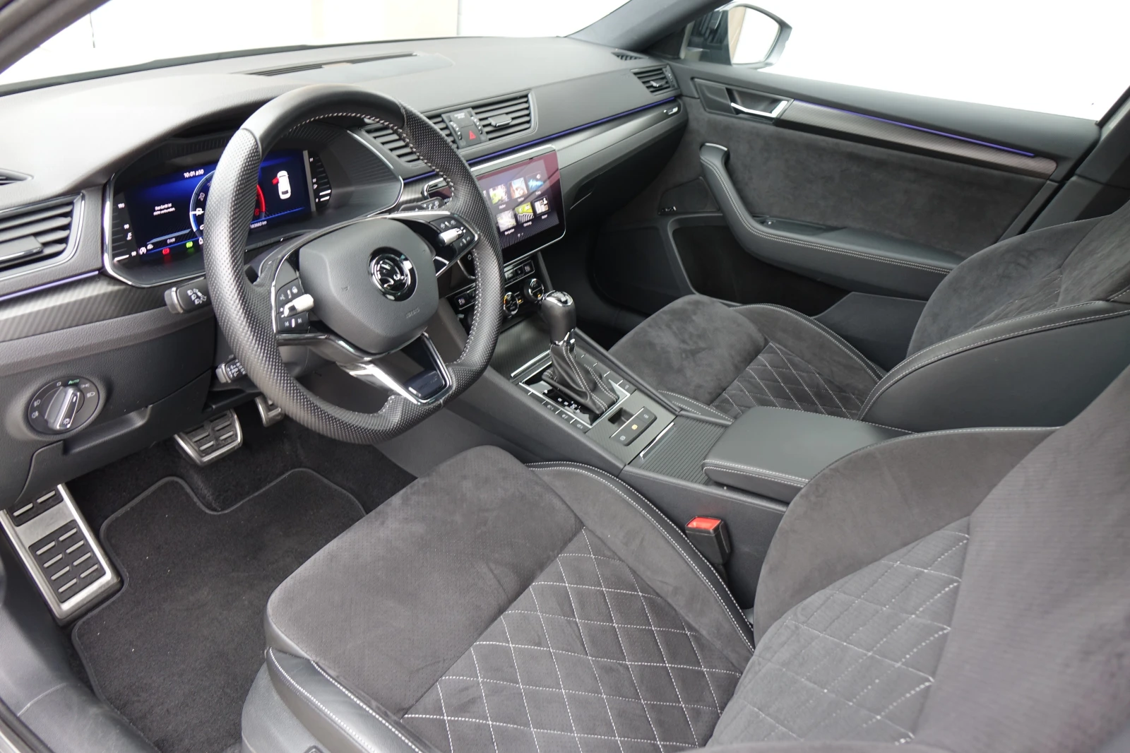 Skoda Superb SPORT LINE* 4X4* LED* CANTON*  | Mobile.bg   11