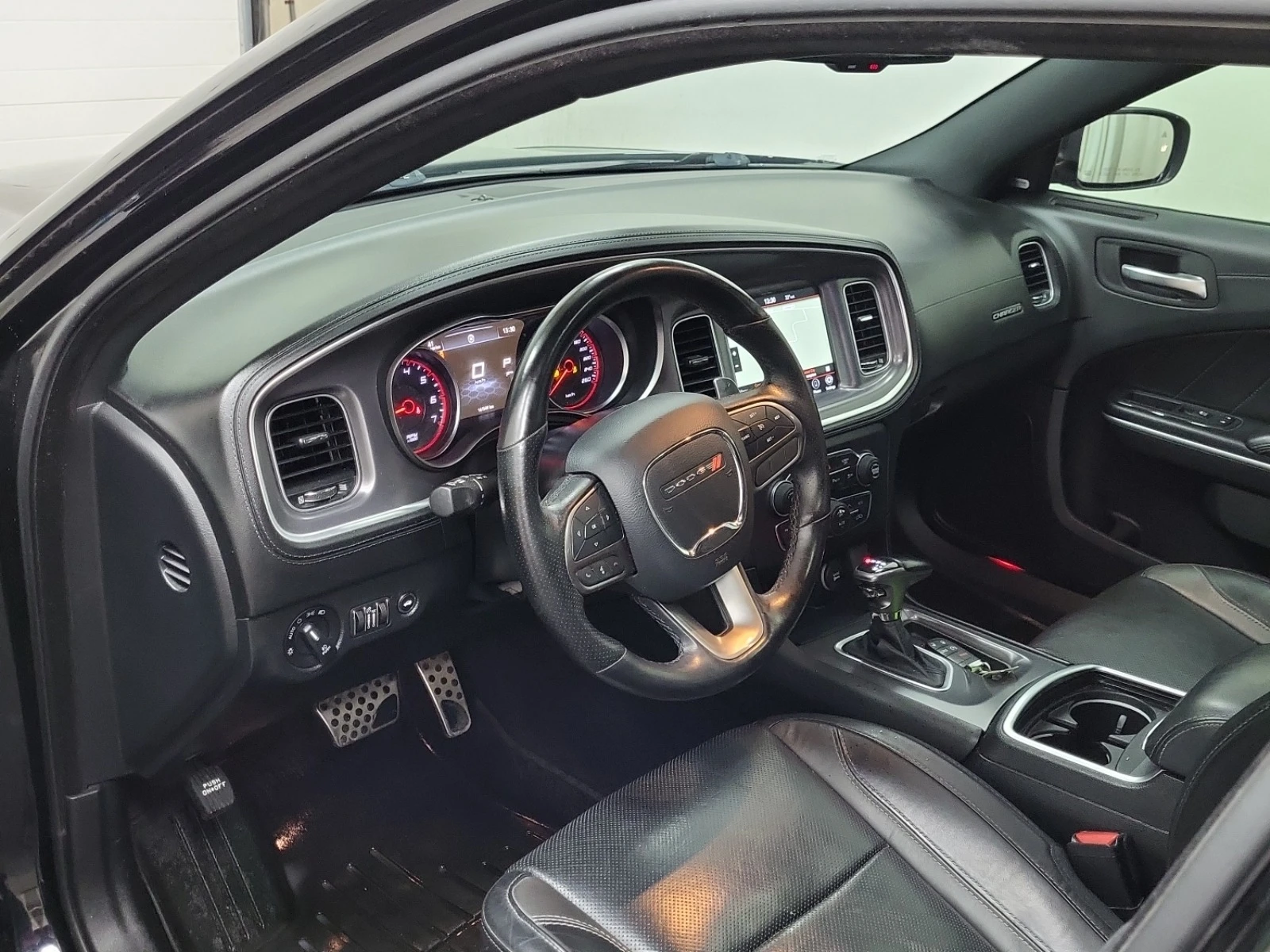 Dodge Charger SXT* CARFAX* АВТОФИНАНСИРАНЕ*  - изображение 9