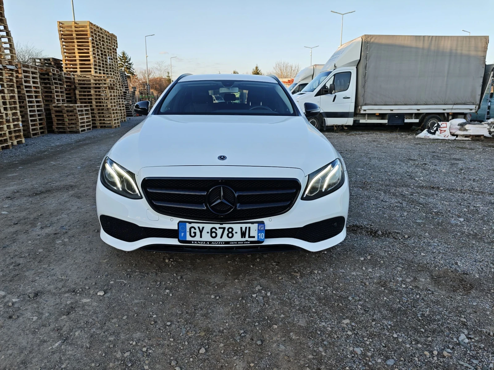 Mercedes-Benz E 220 FACE DIGITAL FULL